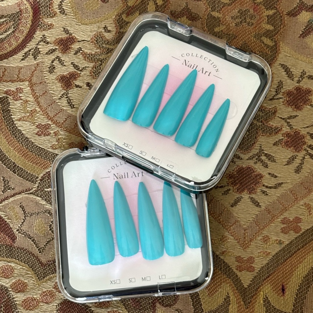 Turquoise Stiletto False Nails